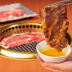 「焼肉ヌルボン」特上国産牛ロース焼きすき（特製甘ダレ付）